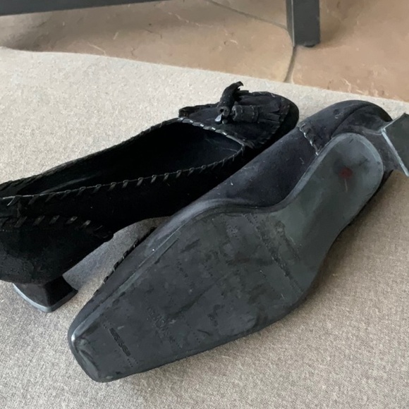 Stuart Weitzman Black Suede Tassel Kitten Heel Loafers - Picture 5 of 6